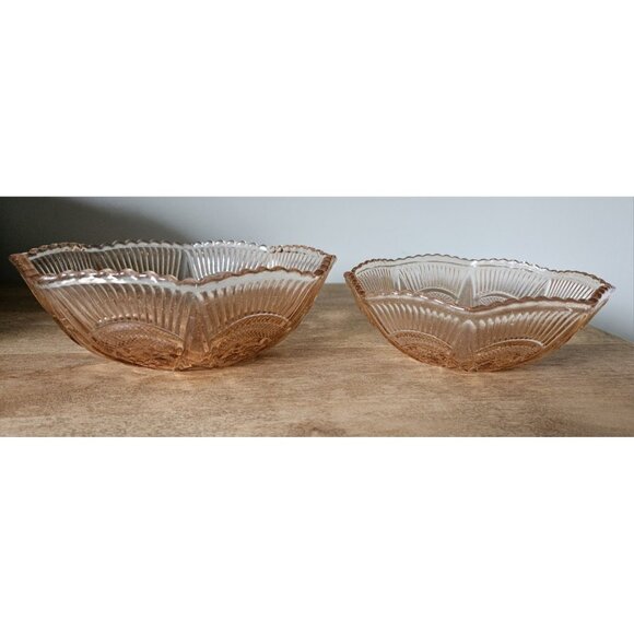 Set Of 2 Small And Medium Peach Coloured Depression Glass Bowls - Picture 1 of 9